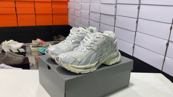 Balenciaga Runner Mesh White Grey Cream Sneaker