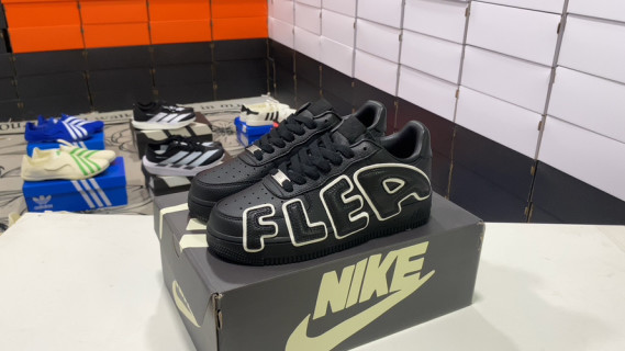 Nike Air Force 1 '07 Low Black Patch Letter Sneaker UA
