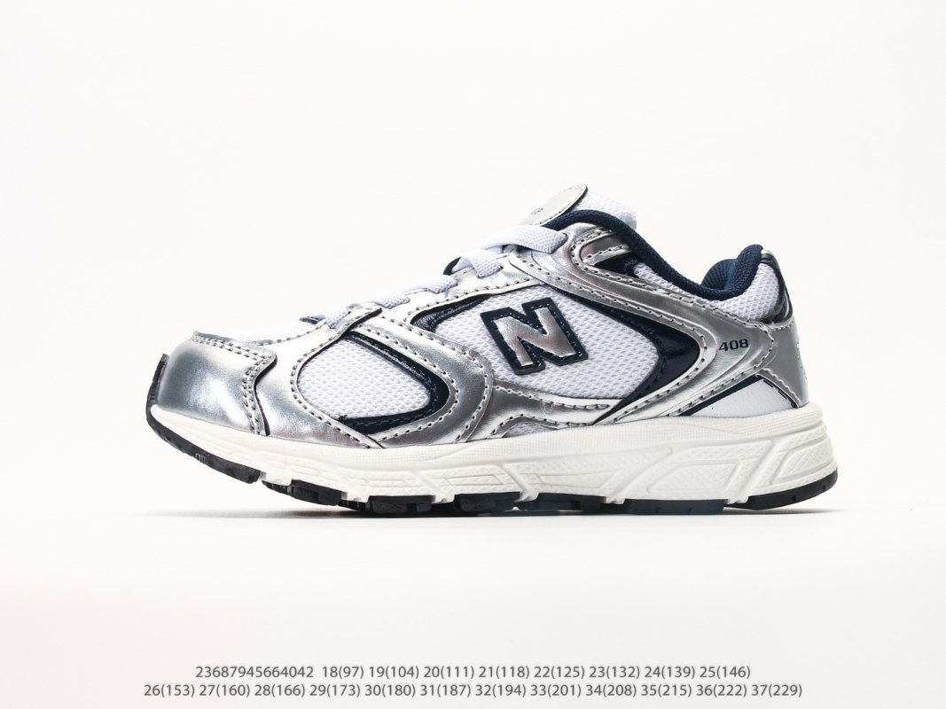 Axel Arigato Marathon Runner White Silver Sneaker view