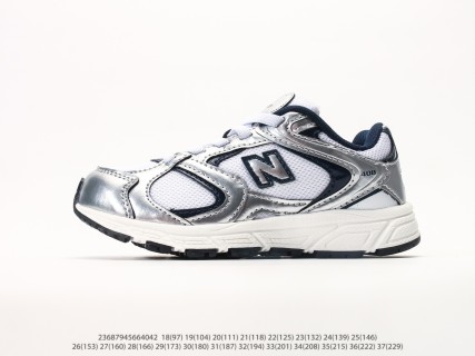 Axel Arigato Marathon Runner White Silver Sneaker view 3