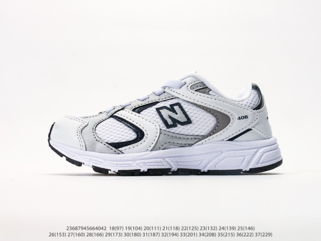 Axel Arigato Marathon Runner White Silver Sneaker view