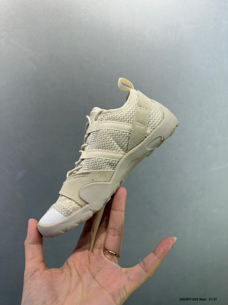 New Balance MT10 Issey Miyake Collaboration Beige Trail Running Shoe view