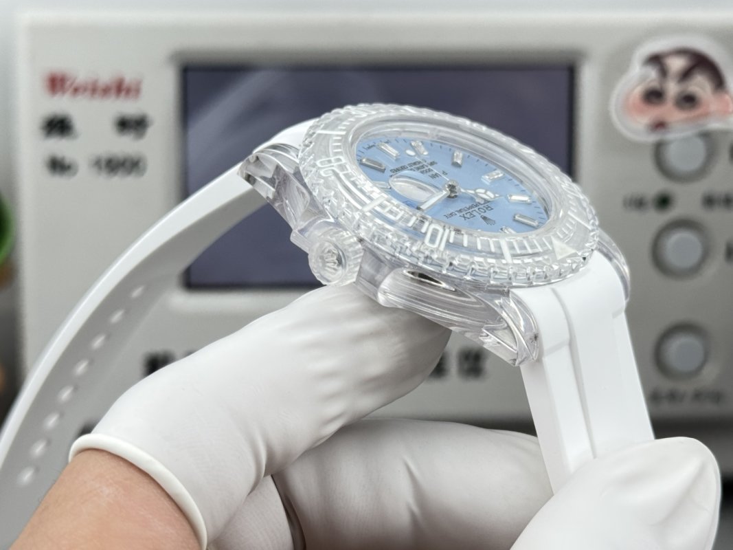 Rolex Submariner Crystal Ice Blue 40mm UA Replica Watch view