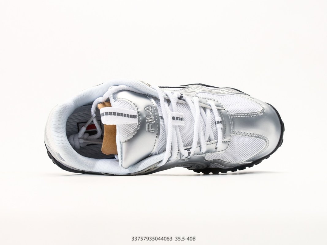 Fila Pebble Low Top Running Shoe White Silver Black view