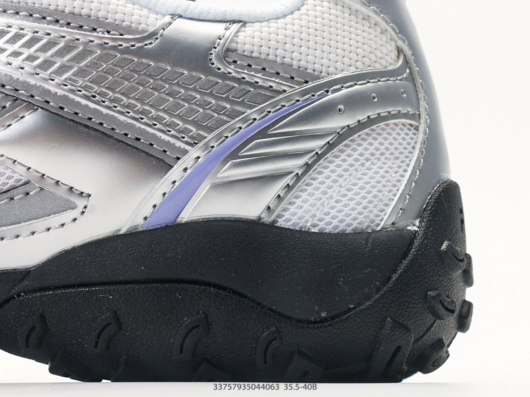 Fila Pebble Low Top Running Shoe White Silver Black view