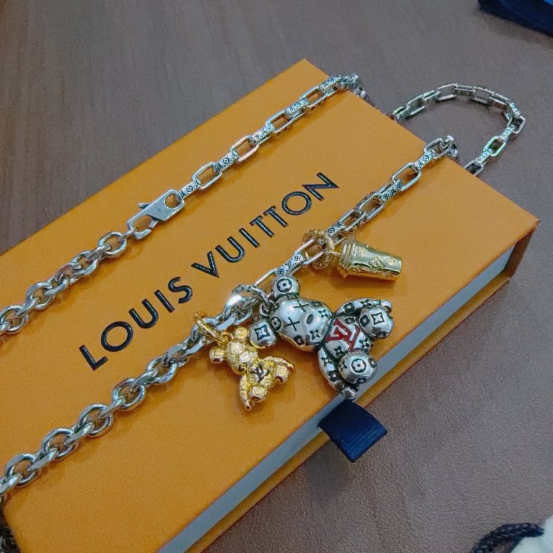 Louis Vuitton LV Silver Chain Necklace Replica - 60cm Adjustable Length view