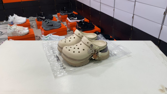 Crocs Classic Clog Metal Charm Platform Slide Bone Beige 1:1 Rep