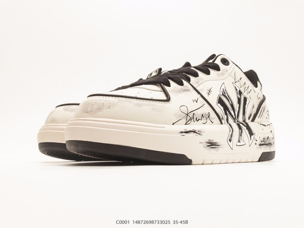 New Balance BB550 Chalk Black Graffiti Low-Top view