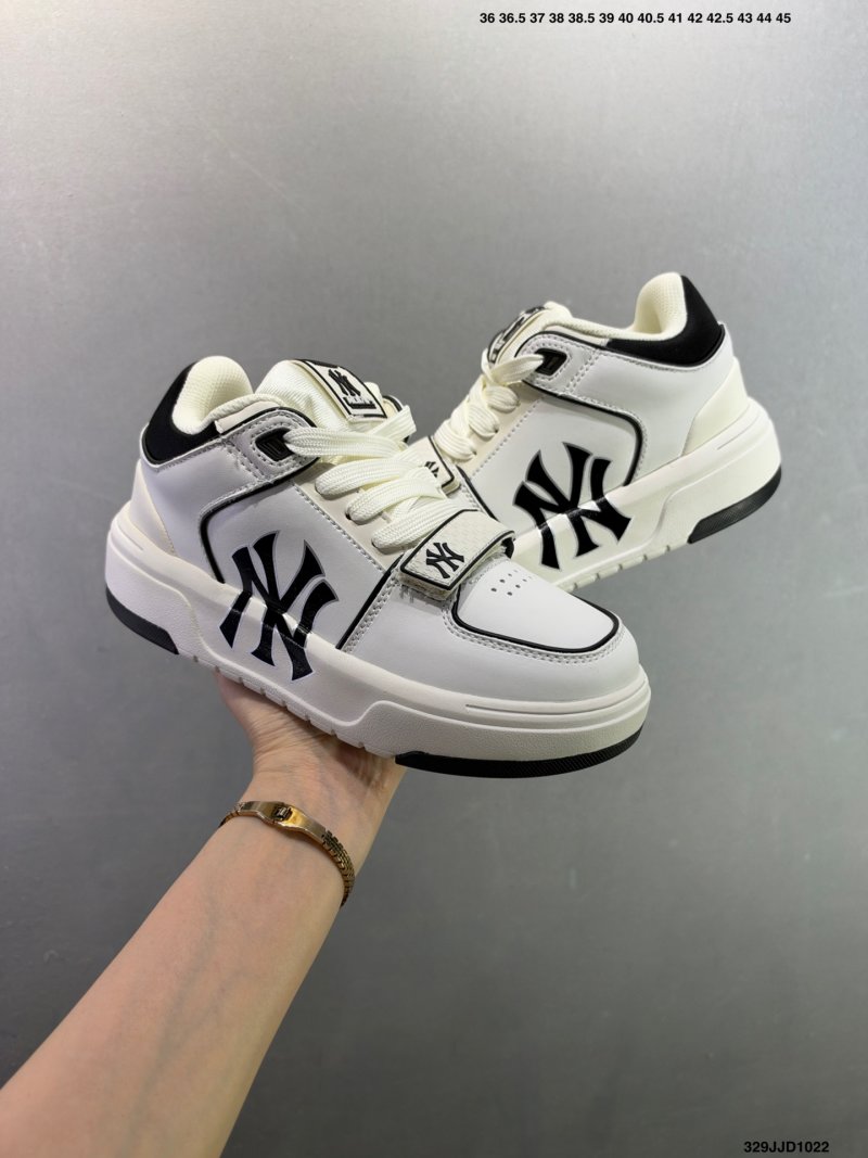 MLB Chunky Liner New York Yankees White Black Low-Top Sneaker view