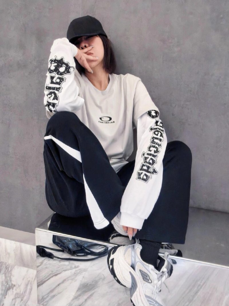 Oakley Lifestyle White Black Monochrome Sneaker