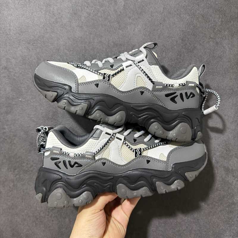 FILA Claw 5.0 Low-Top Dad Sneaker White Grey