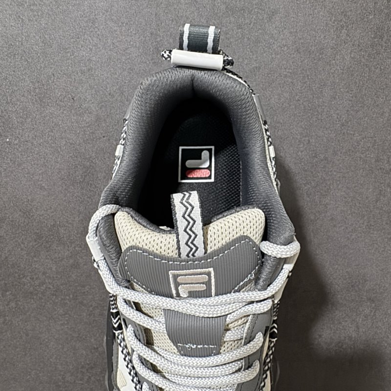 FILA Claw 5.0 Low-Top Dad Sneaker White Grey view