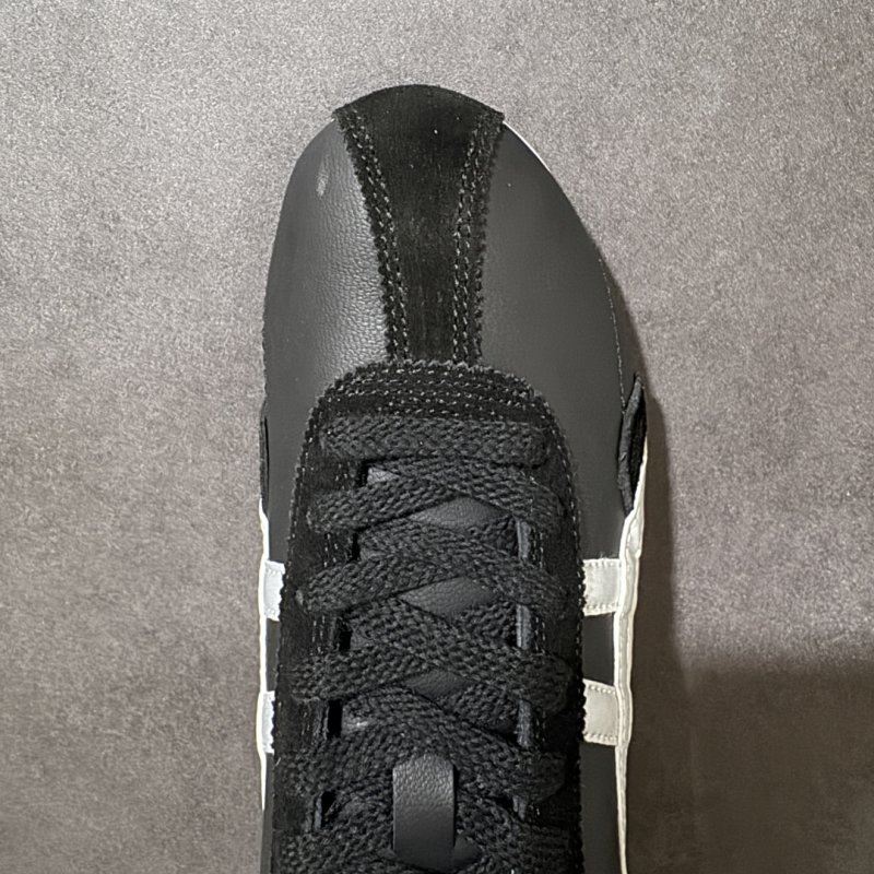 Onitsuka Tiger Runspark Black White Low-Top Casual Sneaker view