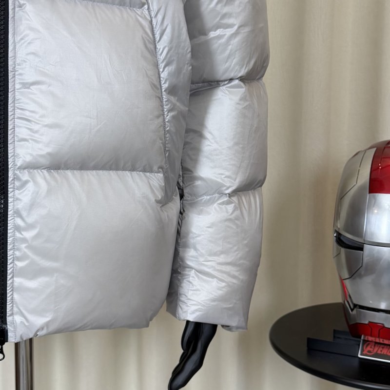 Canada Goose Puffer Parka Grey White Red Label UA Replica view