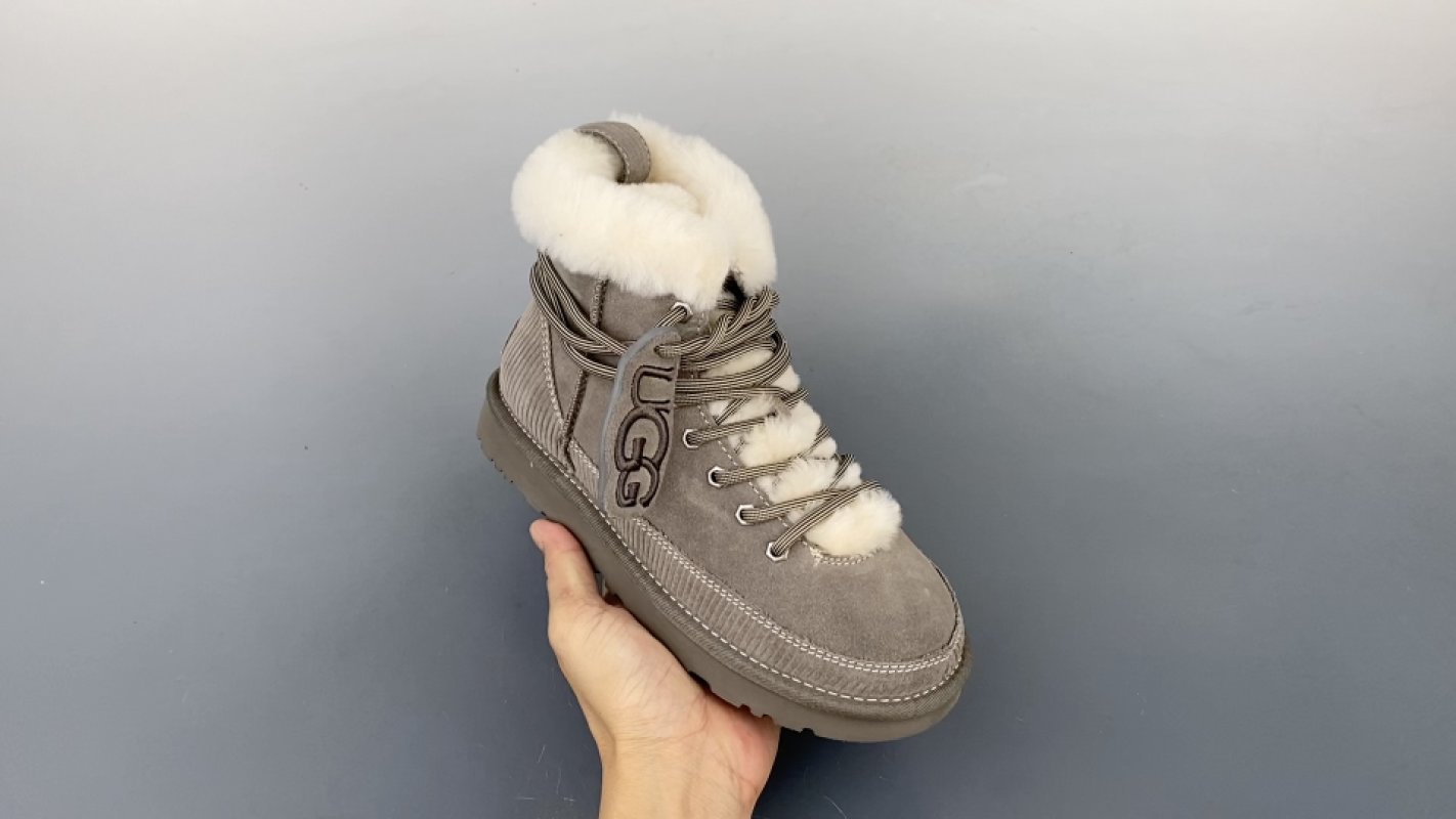 UGG Classic Heritage Lace-Up Suede Wool Boot Grey