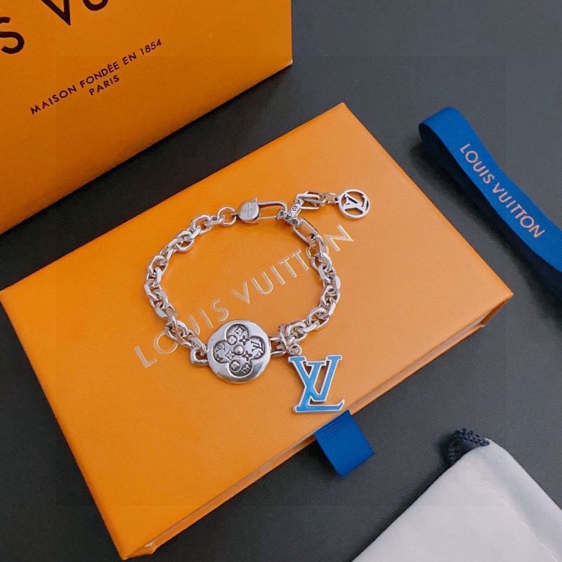 LV Logo Chain Bracelet - Silver Retro Punk Style view