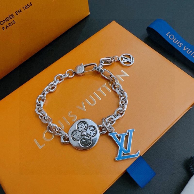 LV Logo Chain Bracelet - Silver Retro Punk Style view