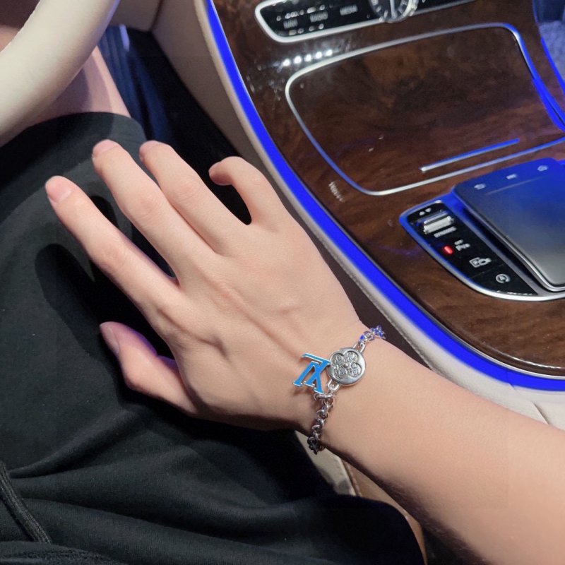 LV Logo Chain Bracelet - Silver Retro Punk Style view