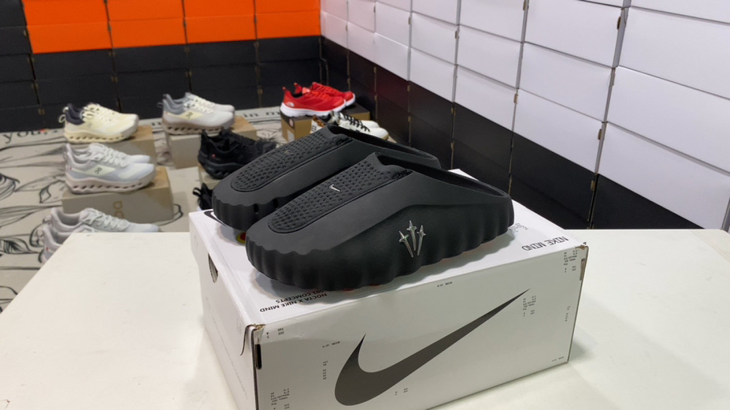 Nike Mind 001 Recovery Slide Black
