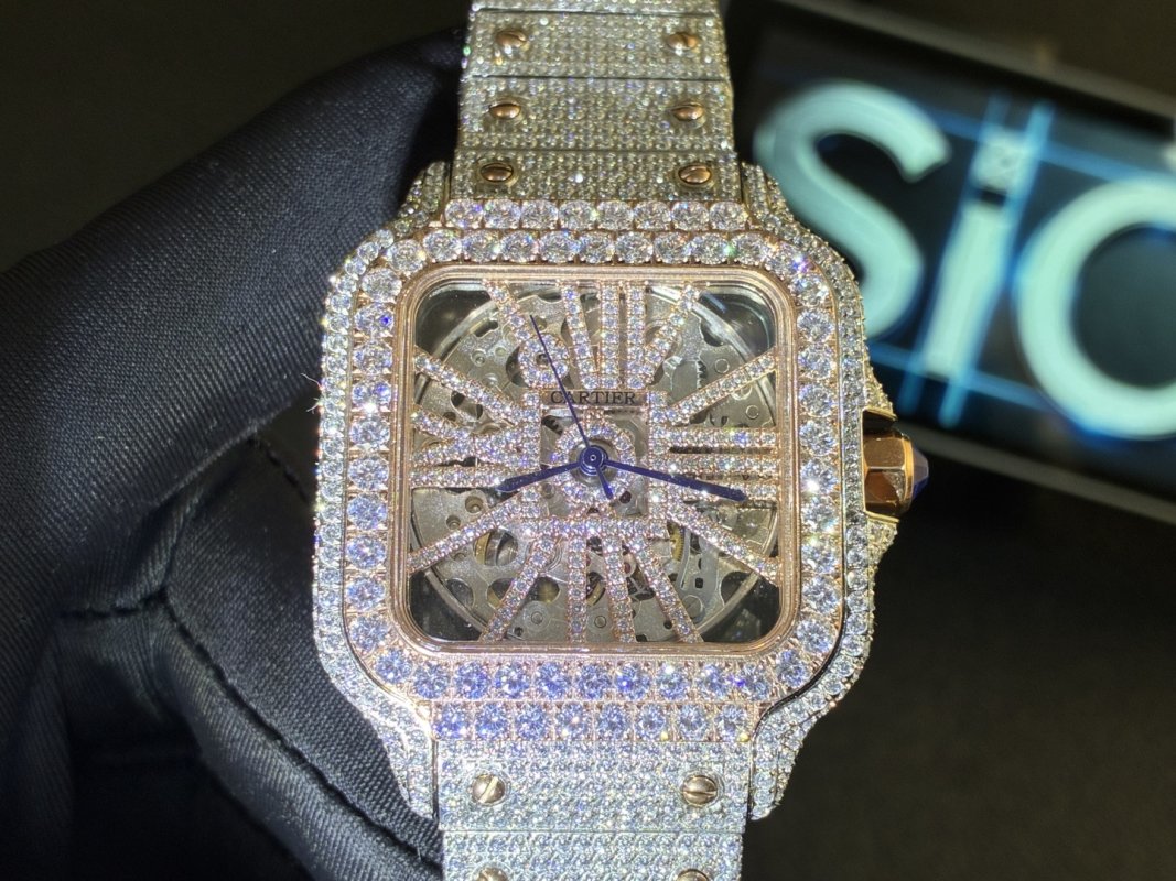 Cartier Santos Full Diamond Moissanite Watch Replica - D Color VVS view