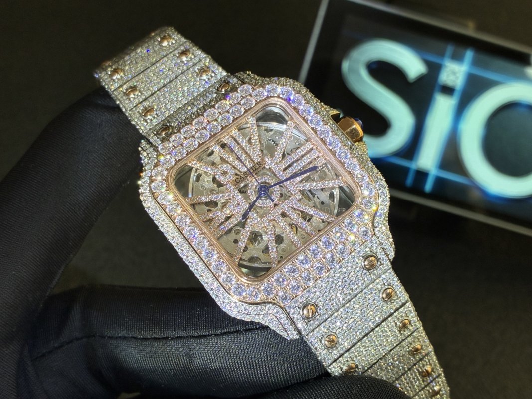 Cartier Santos Full Diamond Moissanite Watch Replica - D Color VVS view