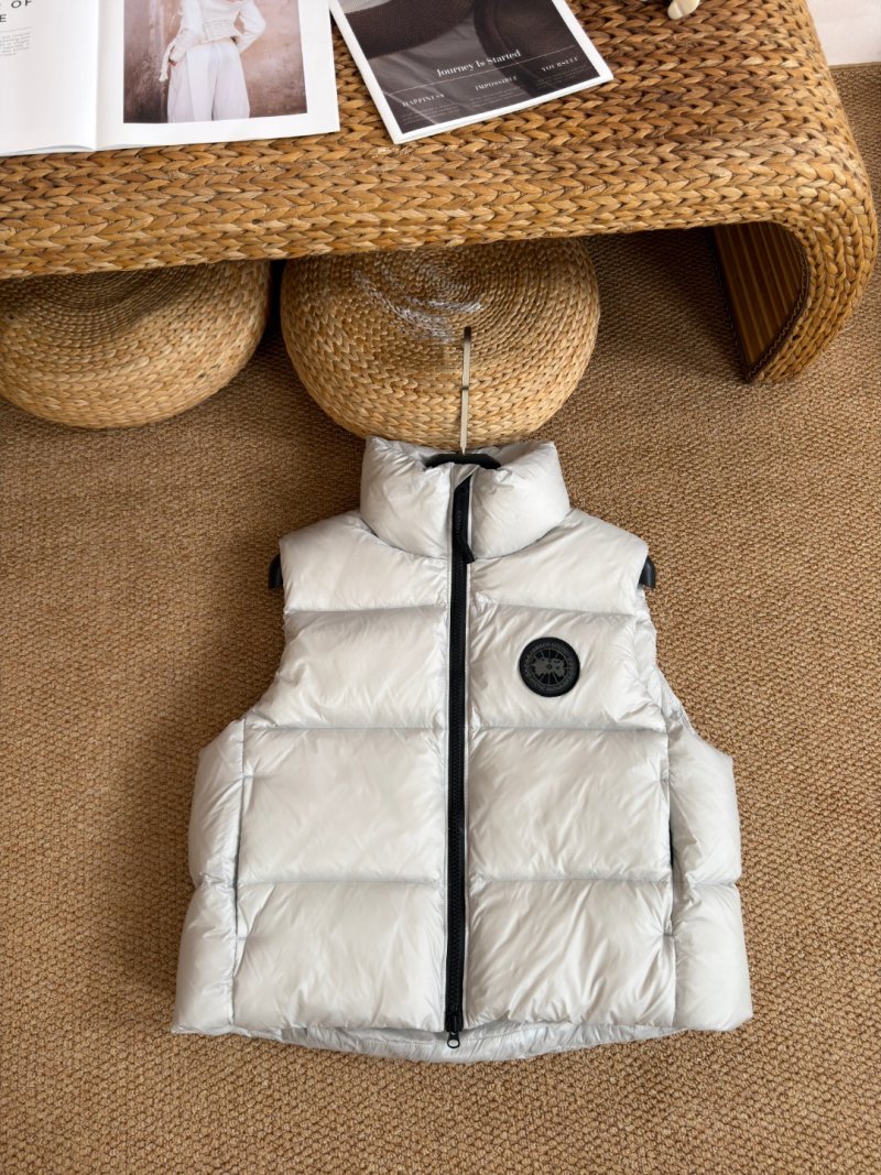 Canada Goose Cypress Classic Quilted Puffer Vest White view