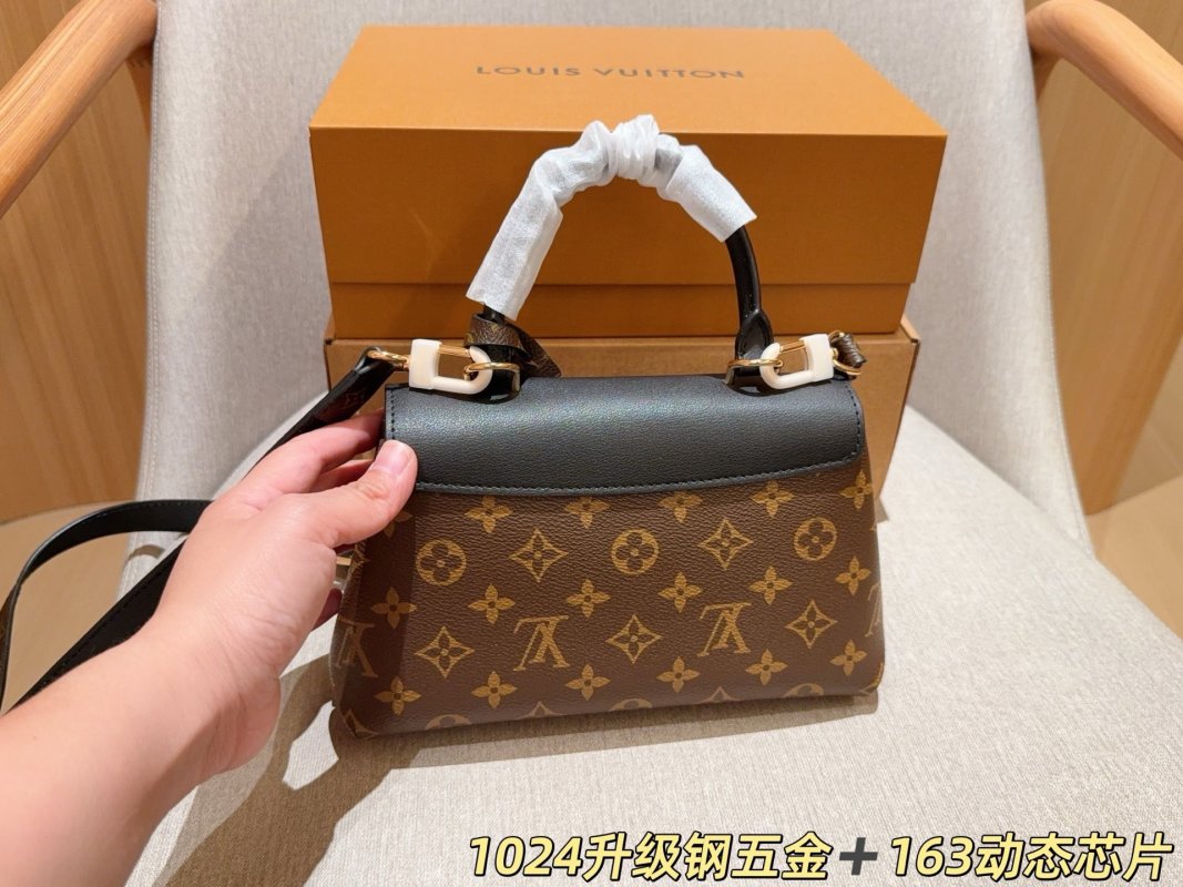 Louis Vuitton Madeleine BB Handbag Replica - Monogram Canvas view
