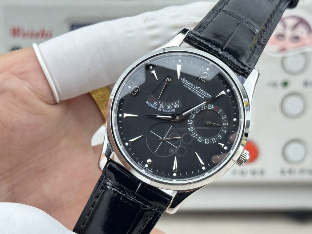 Jaeger-LeCoultre Master Ultra Thin Reserve de Marche Black Dial 39mm view