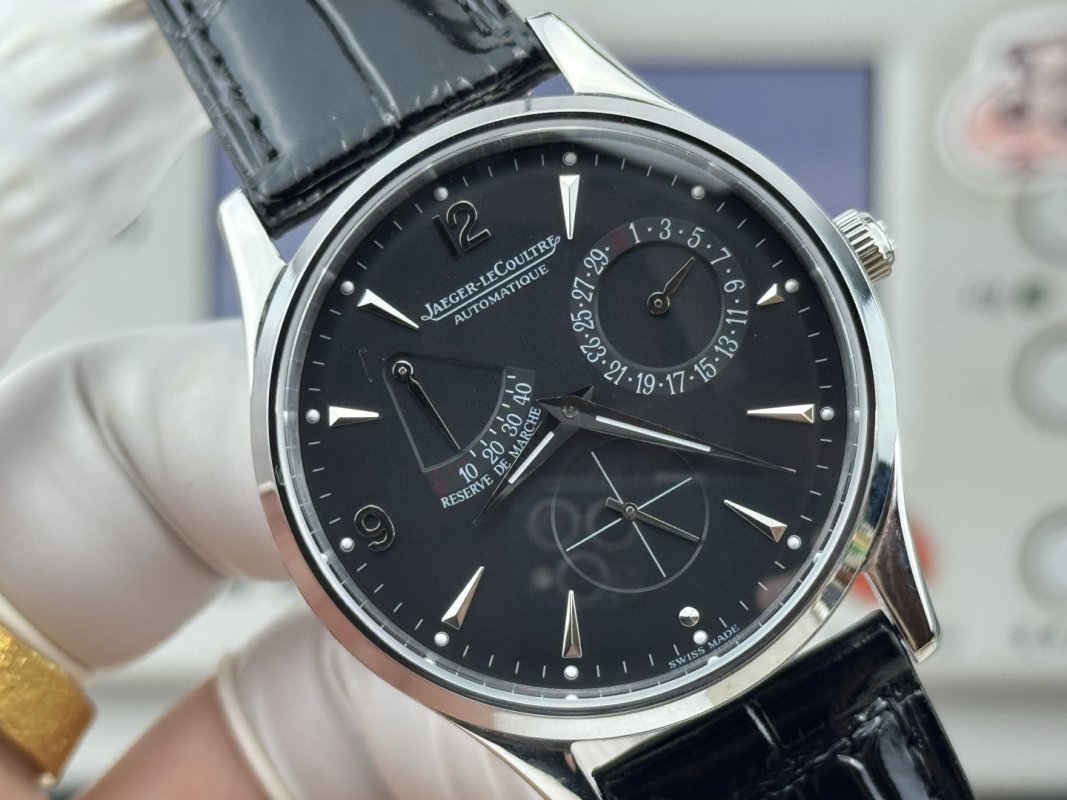 Jaeger-LeCoultre Master Ultra Thin Reserve de Marche Black Dial 39mm view