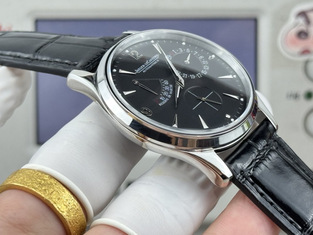 Jaeger-LeCoultre Master Ultra Thin Reserve de Marche Black Dial 39mm view