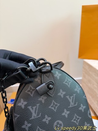 Louis Vuitton Speedy 30 Soft Monogram Noir Replica view 8