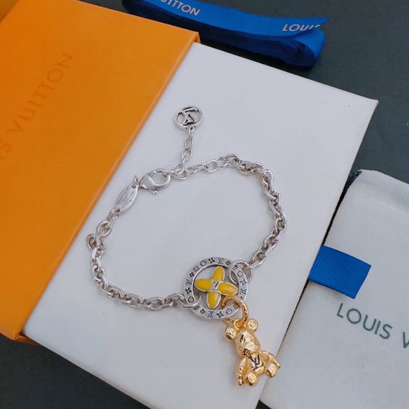 LV Cuban Chain Link Bracelet Silver - Replica 1:1 UA view