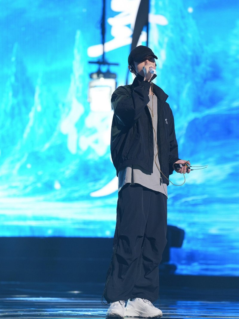 Balenciaga Logo Windbreaker Black White view