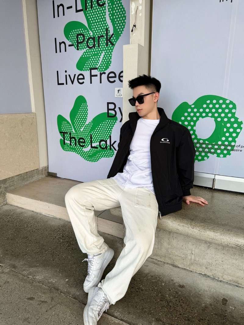 Balenciaga Logo Windbreaker Black White view