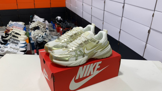 Nike V2K Run Metallic Gold White Vintage Retro