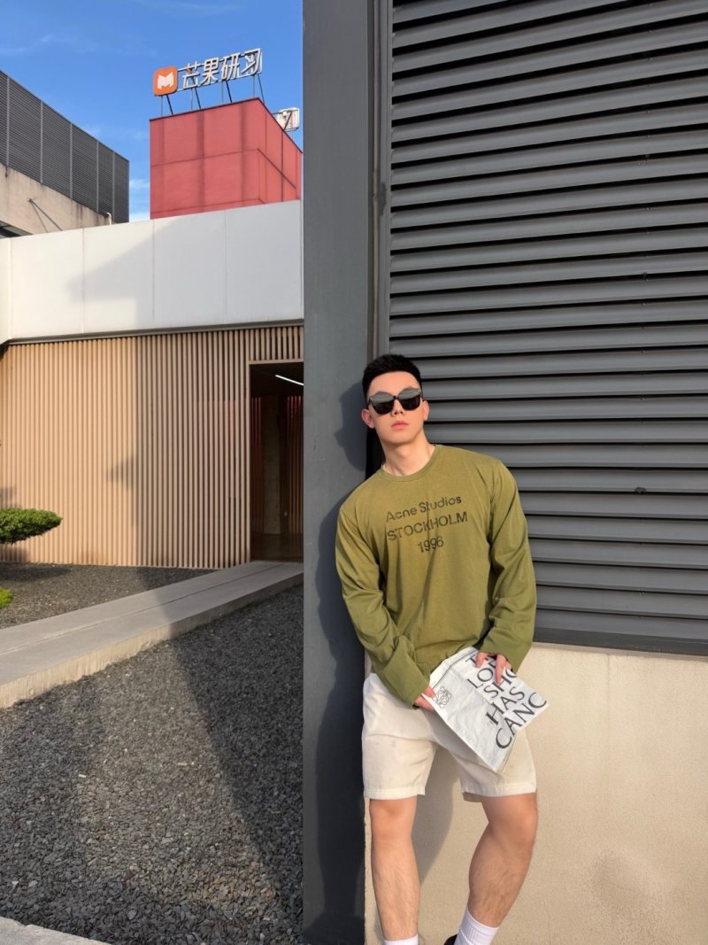 Acne Studios Stockholm 1996 Graphic Crew Sweatshirt Olive view