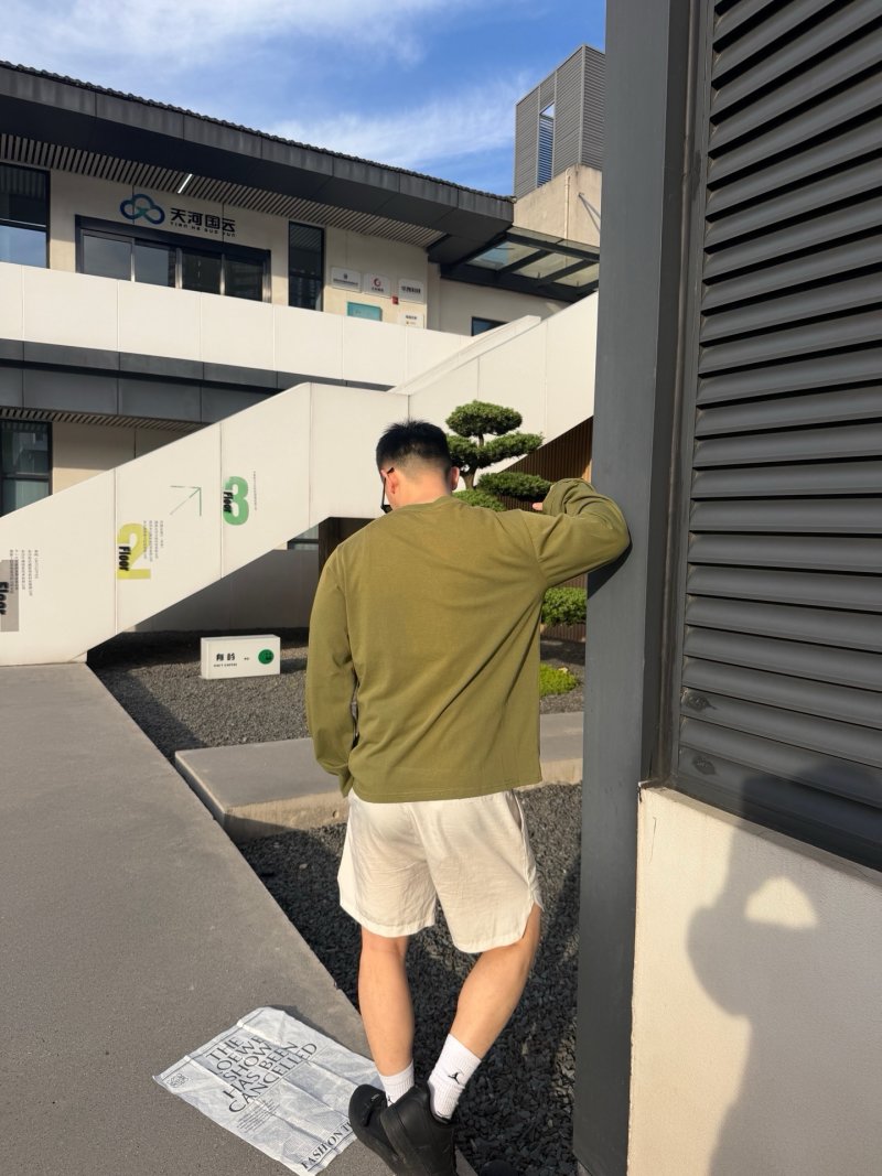 Acne Studios Stockholm 1996 Graphic Crew Sweatshirt Olive view