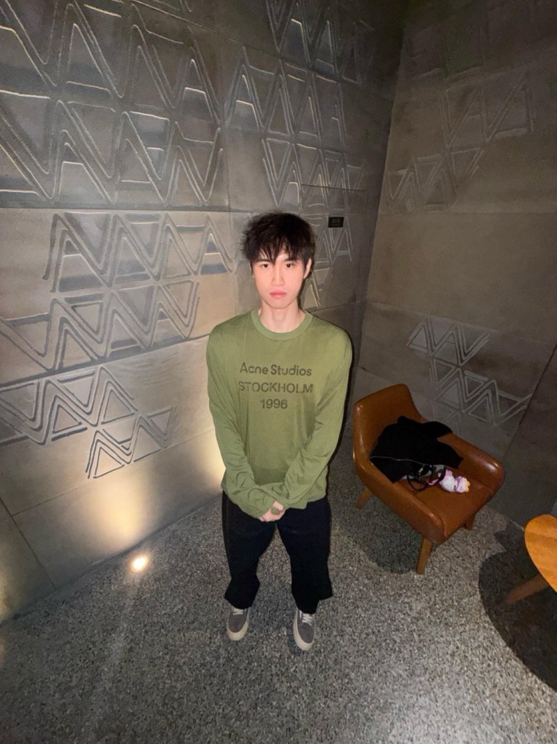 Acne Studios Stockholm 1996 Graphic Crew Sweatshirt Olive view