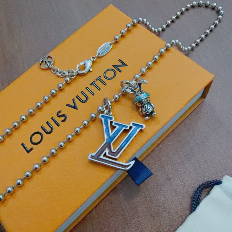 Louis Vuitton LV Monogram Silver Chain Necklace - Vintage Punk Style view