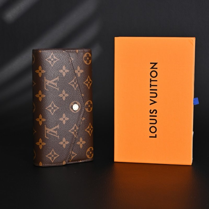 Louis Vuitton Sarah Monogram Canvas Long Wallet Replica view
