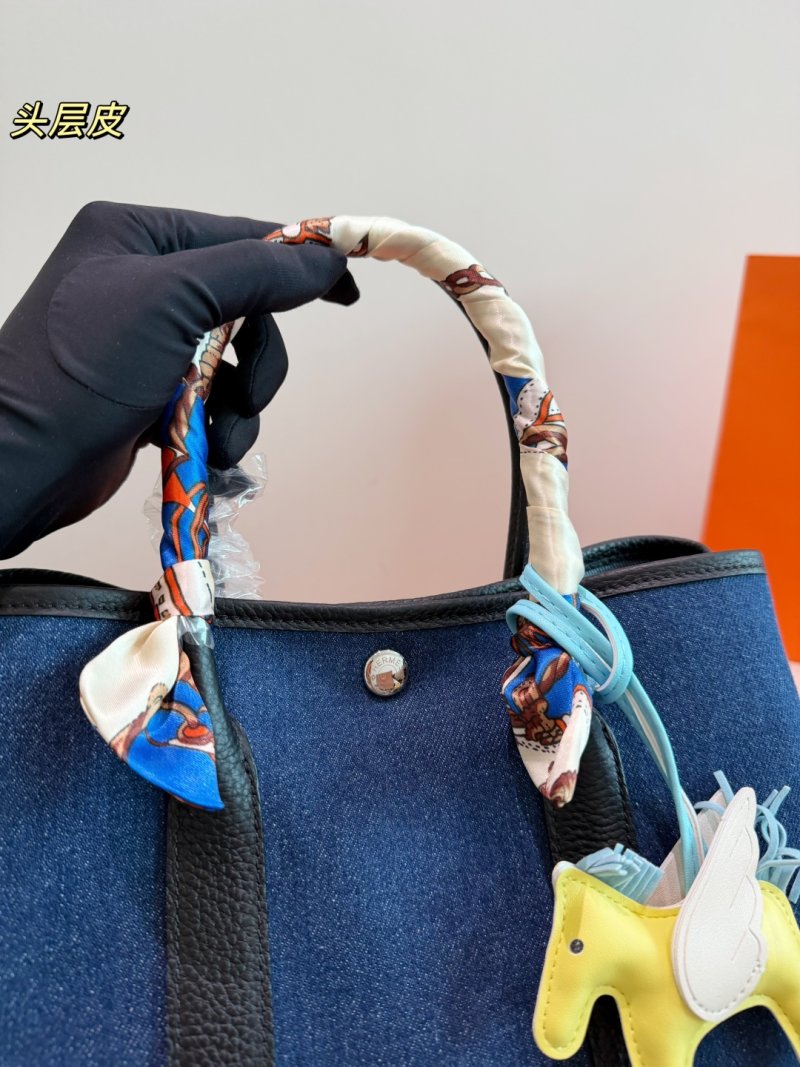 Hermès Garden Party 30 Navy Canvas UA Replica Handbag view