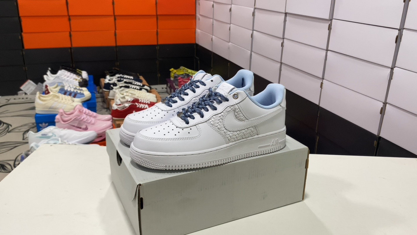 Nike Air Force 1 '07 Low White Navy Replica Sneaker