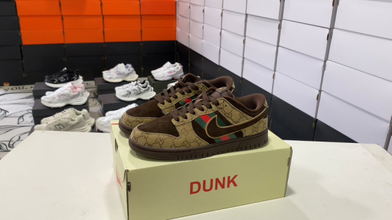 Nike Dunk SB Low Khaki Brown GG Replica