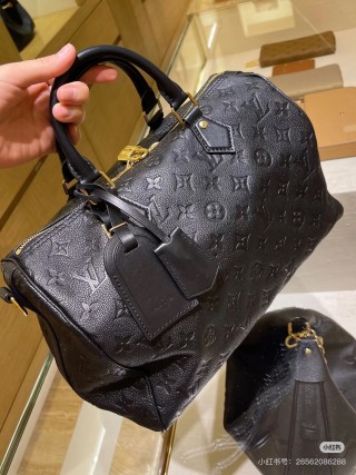 Louis Vuitton Speedy 30 Black Epi Leather Handbag view 3
