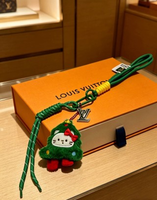 Louis Vuitton Angry Forest Kitty Green Bag Charm Keychain view 4