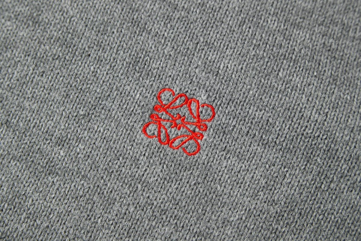 Loewe 23FW Small Embroidered Crew Neck Sweater Gray view