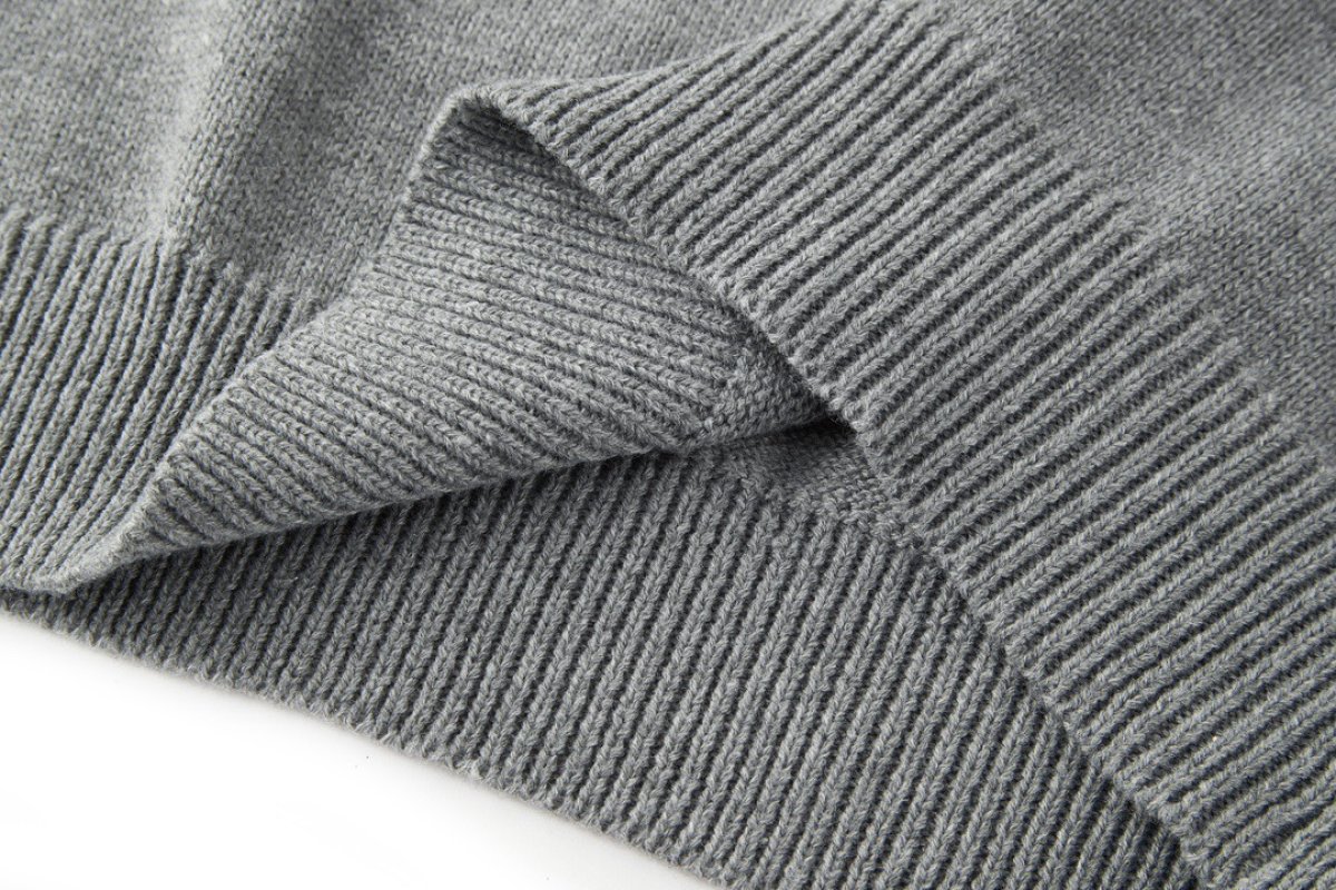 Loewe 23FW Small Embroidered Crew Neck Sweater Gray view