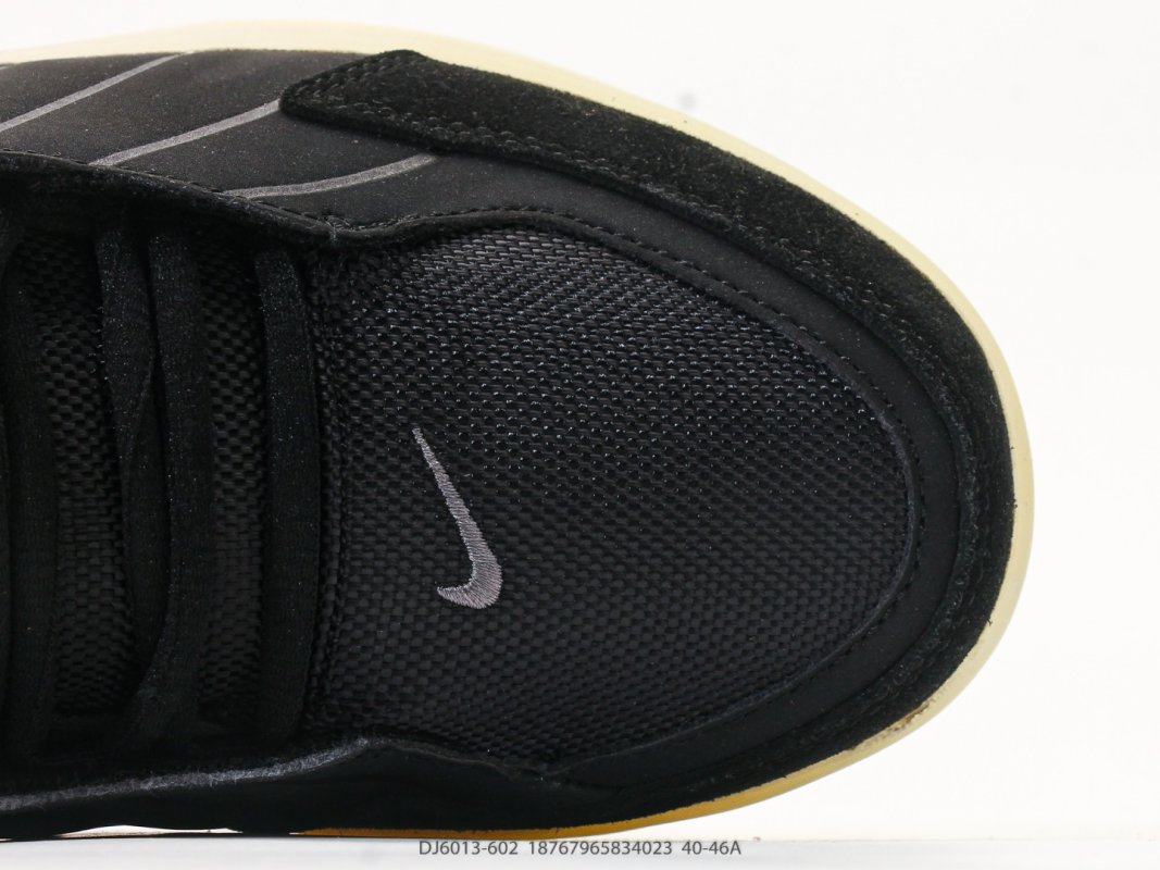 Nike LeBron Witness 9 EP Basketball Shoe Black Grey view
