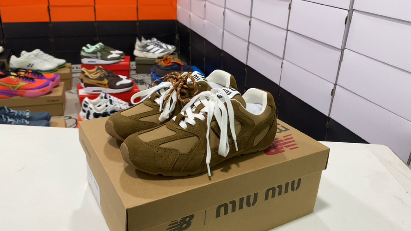New Balance 530 Muted Olive Merlot Retro Sneaker