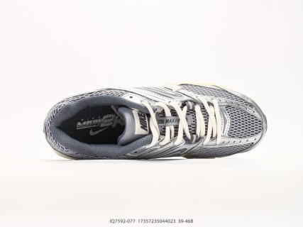 Nike Air Max Moto 2K Silver Cream Low-Top Running Shoe view 3